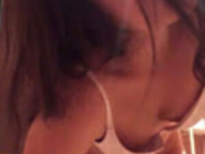 Cuando se corre se le salen los pipis a la bebé