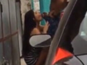 Sorprendida Mamando En Plena Autopista