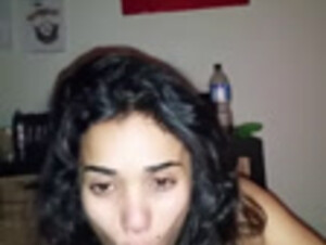 Novia Mama Y Traga Leche En Casa Novia