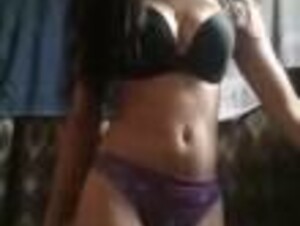 Jovencita Del Campo Se Graba Masturbándose