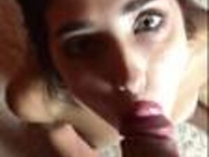 Adolescente Caliente Recibe Semen Por Toda Su Cara