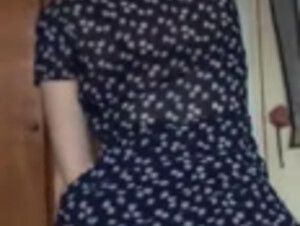 El Padrastro Aprovecha Que Su Esposa No Esta En Casa