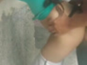 No Aguante La Gana Y Me Cogui Mis Besino En El Padio De Mi Casa