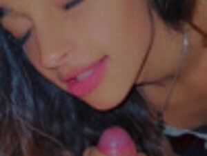 Jovencita Quiere Toda La Leche