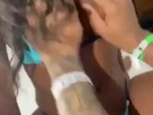 Delicioso Lo Mueve La Negra Ariba