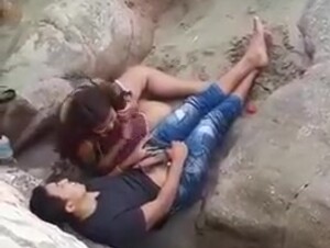 Prima Mamando Mi Verga A Orillas Del Rio