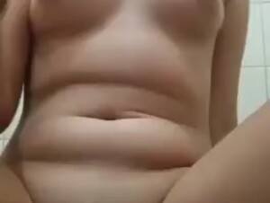 Cachonda Adolescente Tocando su coñito