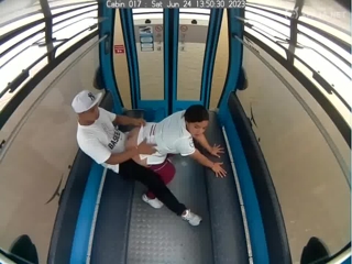 Porno de la pareja teniendo sexo en la cabina de Aerovia de Guayaquil