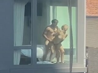 Grabados follando donde todos los vecinos los oserban