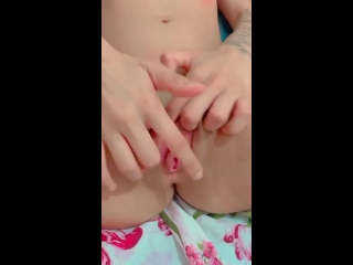 Hermosa chocha tiene mi vesina de 18 años